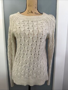 ANN TAYLOR Medium Cream Open-Knit Crewneck Sweater